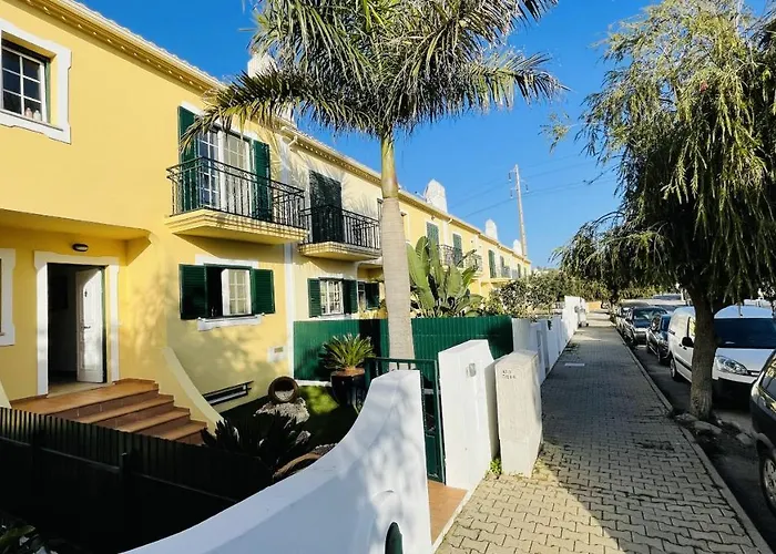 Mosqueira - Private Pool - 8 Guests - Albufeira