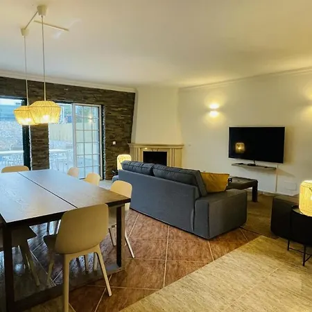 Mosqueira By Check-in Portugal * אלבופיירה